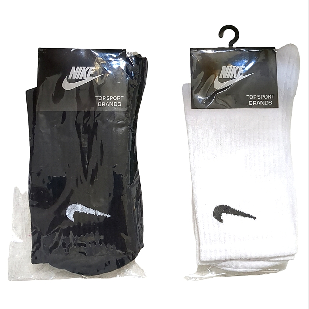 Women's New Pair Of Nike Socks Made in China Sz 6-10